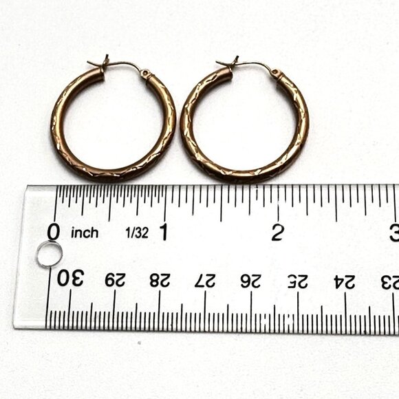 10K Yellow Gold Etched Design 1 Inch Hoop Pierced Earrings - Picture 5 of 6